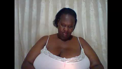 Lynn online show from February 5, 10:33 pm