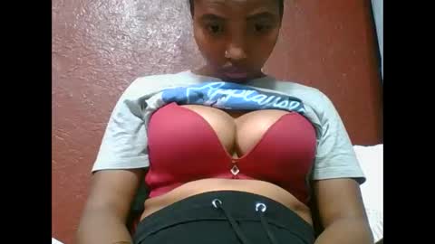 loveinlife750427 online show from September 19, 6:01 am