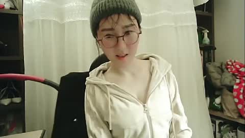 Snapshot of lovely_dana chatting on January 5, 3:34 pm DANA KIM online show from January 5, 3:34 pm
