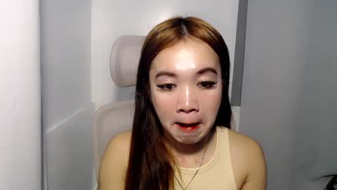 lovely_lianne online show from August 5, 11:16 am