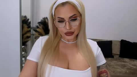 PrAllinXXXa online show from February 13, 10:44 pm