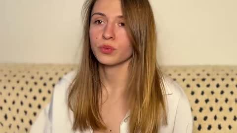 Kate only online show from May 1, 1:47 pm