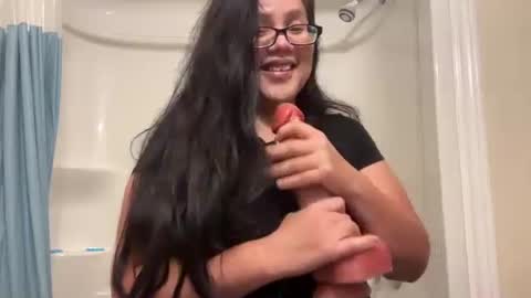 Snapshot of lovelykatiebabe chatting on October 21, 1:59 pm lovelykatiebabe online show from October 21, 1:59 pm