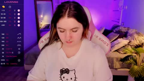 Julia  online show from May 5, 7:55 am