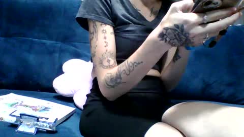 lovetocum69699 online show from September 27, 10:39 pm