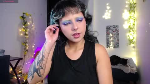 loving_alma online show from May 6, 4:38 am
