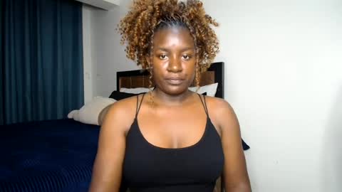 loyalcutie online show from June 22, 4:20 am