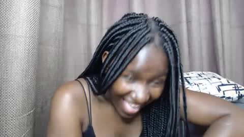 Snapshot of loyalcutie chatting on December 7, 7:05 am loyalcutie online show from December 7, 7:05 am