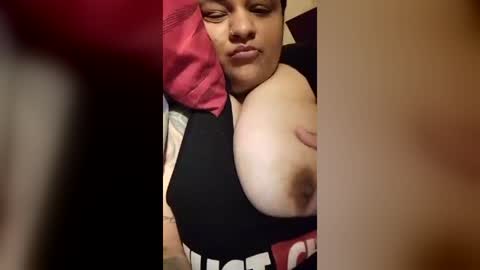 lrruiz184 online show from August 5, 12:17 am