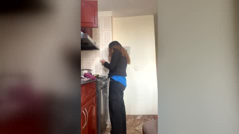 luana_winner online show from December 16, 9:09 pm