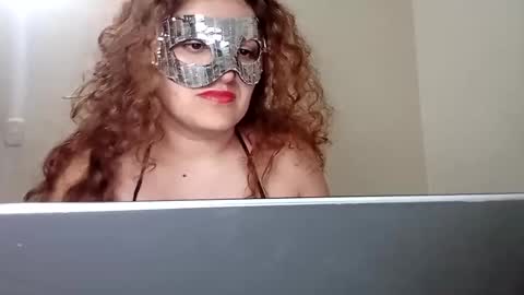 luanapowerful online show from February 21, 1:11 am