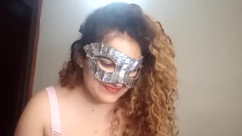 luanapowerful online show from September 24, 2:32 am