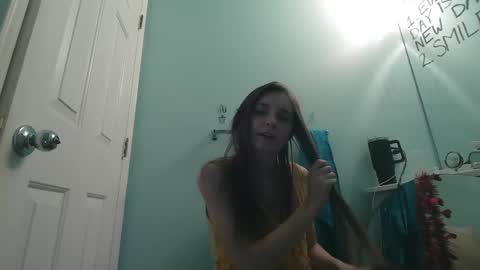 Snapshot of luci_layne chatting on March 2, 5:41 pm Luci Layne online show from March 2, 5:41 pm