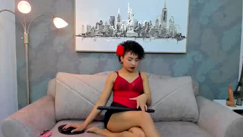 Lucla online show from November 5, 9:20 pm