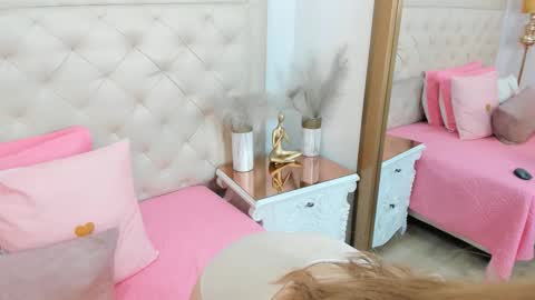 lucia lorenz online show from November 14, 12:16 pm