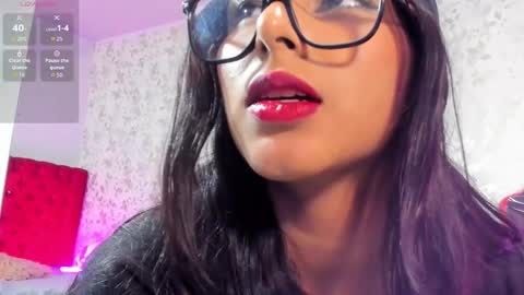 Snapshot of lucia_oregon chatting on October 14, 4:53 pm L U C I A online show from October 14, 4:53 pm