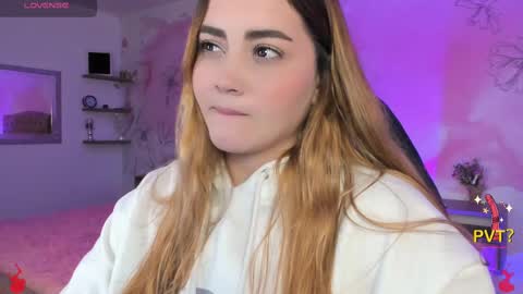 lucia star  online show from February 12, 2:56 am