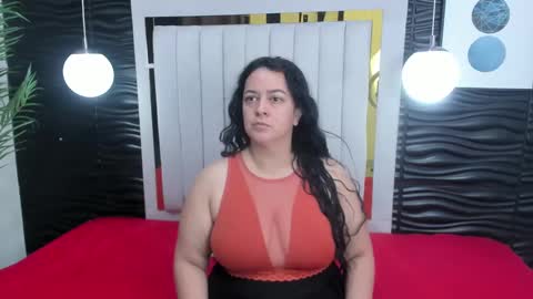 Lucia Vonne online show from February 22, 11:57 am
