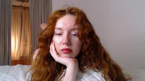 Lucia online show from February 16, 5:15 pm