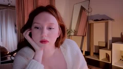 Lucia online show from November 16, 6:08 pm