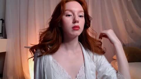 Lucia online show from December 12, 4:53 pm