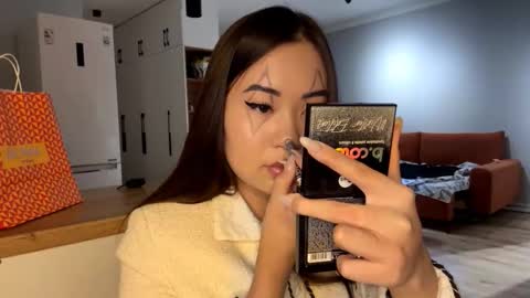 Kira online show from October 31, 12:20 pm