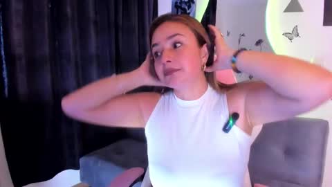 Lucia  online show from November 11, 7:55 pm