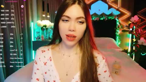 MimiFors online show from September 25, 5:44 pm