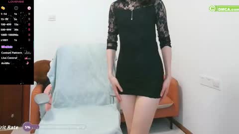 Snapshot of luckrose chatting on October 19, 3:19 am Jinn online show from October 19, 3:19 am