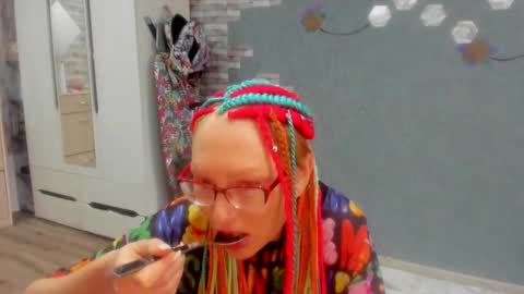 lucky_licky20 online show from September 14, 3:15 am