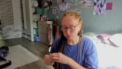 lucky_licky20 online show from August 9, 2:30 am