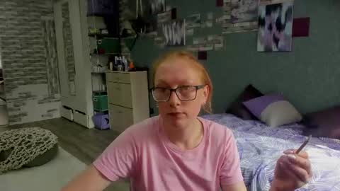 lucky_licky20 online show from June 28, 3:02 am