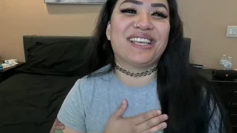luckylee1992 online show from August 5, 4:08 am
