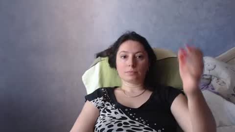 luckylinda23 online show from June 14, 9:42 am