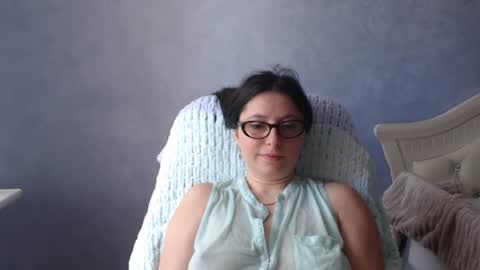 luckylinda23 online show from June 20, 9:13 am