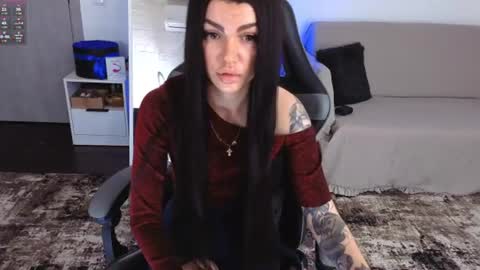 Monika online show from August 8, 9:39 am