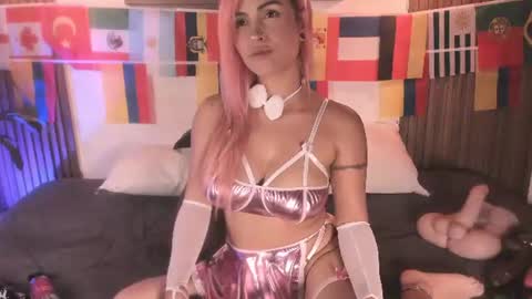 Lucy online show from July 4, 4:19 am