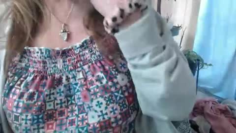 lucy_0000 online show from March 23, 11:22 pm