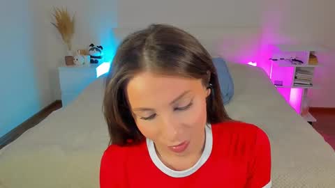 Snapshot of lucy__ray chatting on February 19, 6:21 pm lucy__ray online show from February 19, 6:21 pm