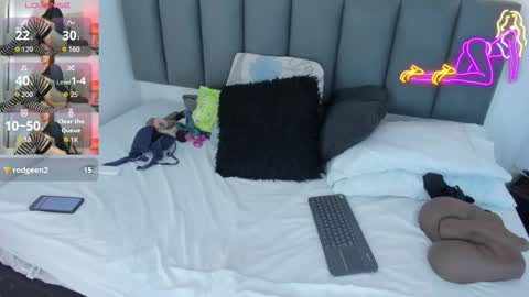 lucy_hot89 online show from January 10, 10:03 pm