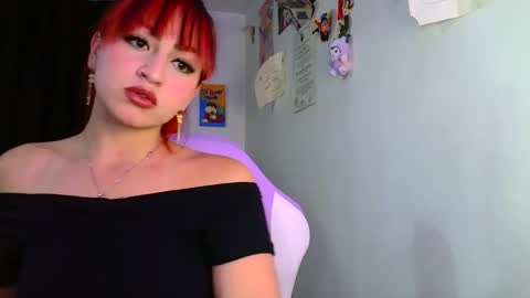 Snapshot of lucycherry__ chatting on January 26, 3:27 am LUCIA  online show from January 26, 3:27 am