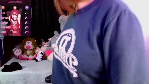 Snapshot of lucycherry__ chatting on October 17, 3:43 am LUCIA  online show from October 17, 3:43 am