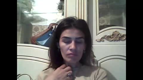 lucydoorbell online show from September 19, 7:02 pm