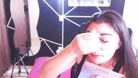 LUCY online show from January 19, 1:33 pm