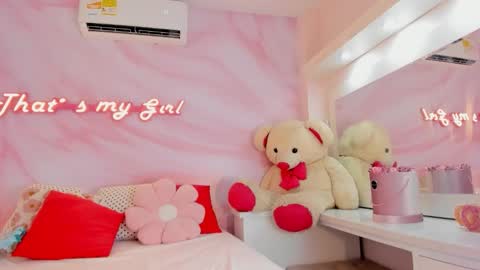 Lucy online show from September 15, 10:06 pm