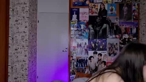 Lucy Rose online show from November 20, 4:46 am