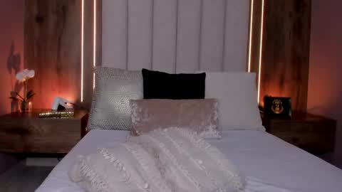 Lucy online show from June 7, 7:04 am