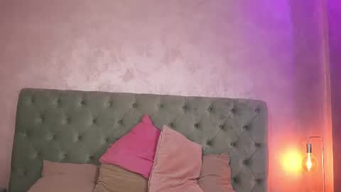 LucyWillow online show from July 7, 6:47 am