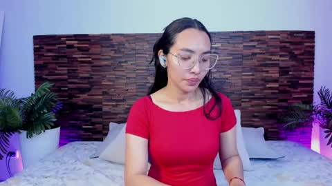 Lucy Liiu online show from May 4, 8:56 pm