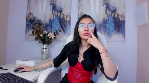 Lucy Liiu online show from July 24, 7:55 pm
